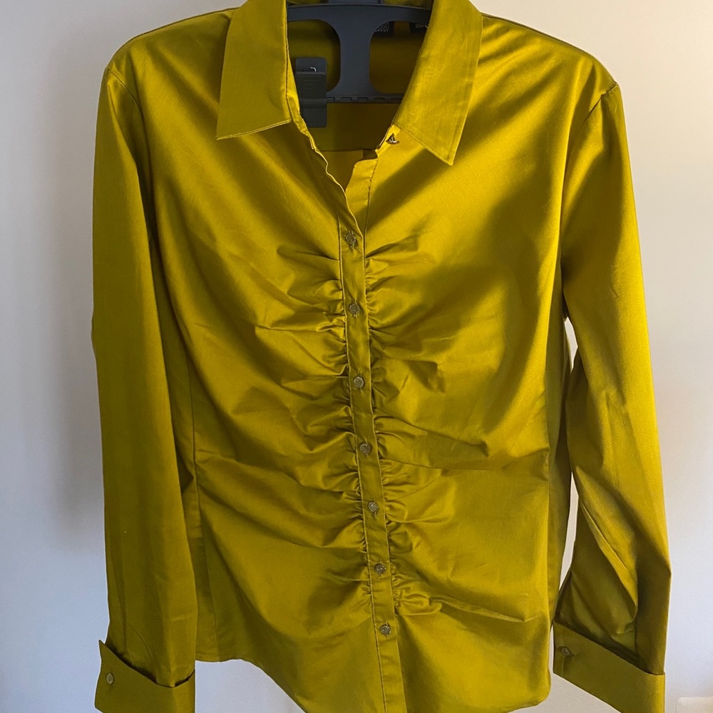 New York & Company Stretch shirt